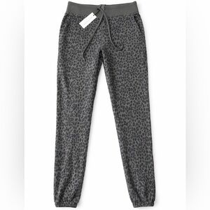 NWT Unsubscribed women's leopard print jogger sweatpants size small